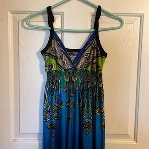 Women’s M polyester spandex dress design pattern lightly used great condition